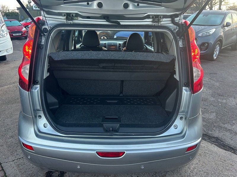 Nissan Note 1.6 16V Tekna Hatchback 5dr Petrol Auto Euro 4 (110 ps) 5dr Automatic 2025