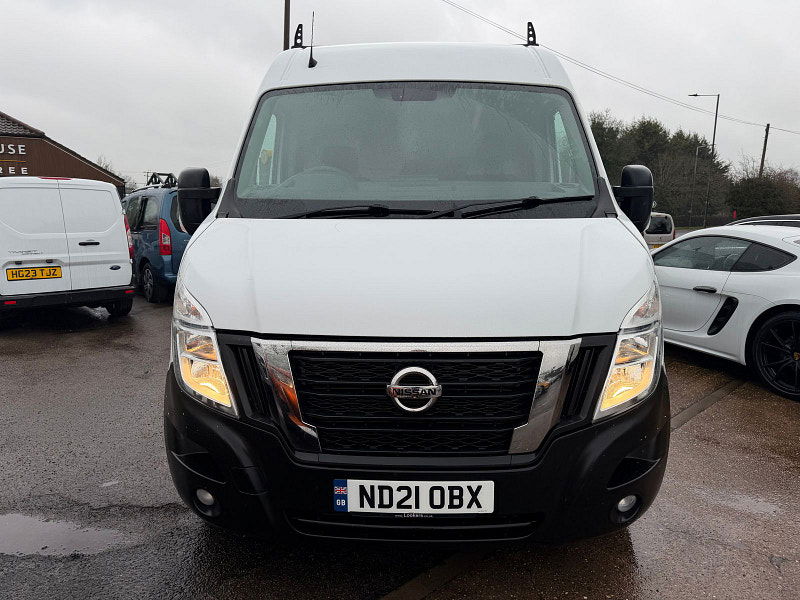 Nissan NV400 2.3 dCi 35 Tekna Panel Van 5dr Diesel Manual FWD L3 H2 Euro 6 (135 ps) 5dr Manual 2026