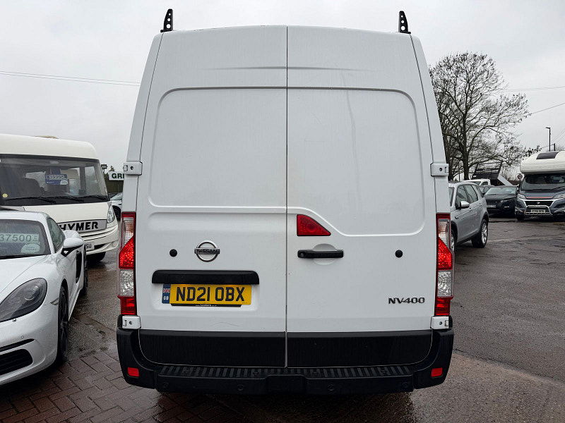 Nissan NV400 2.3 dCi 35 Tekna Panel Van 5dr Diesel Manual FWD L3 H2 Euro 6 (135 ps) 5dr Manual 2026