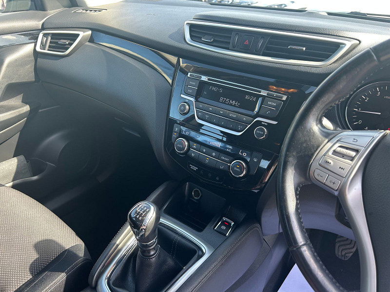 Nissan Qashqai 1.2 DIG-T Acenta SUV 5dr Petrol Manual 2WD Euro 5 (s/s) (115 ps) 5dr Manual 2025