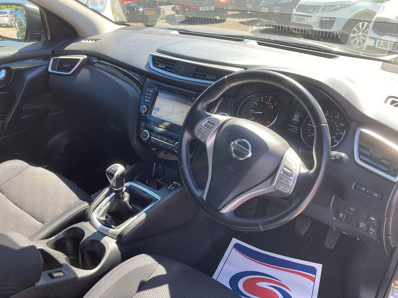 Nissan Qashqai 1.2 DIG-T N-Connecta SUV 5dr Petrol Manual 2WD Euro 6 (s/s) (115 ps) 5dr Manual 2026