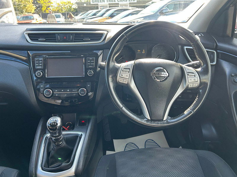 Nissan Qashqai 1.2 DIG-T n-tec SUV 5dr Petrol Manual 2WD Euro 5 (s/s) (115 ps) 5dr Manual 2025