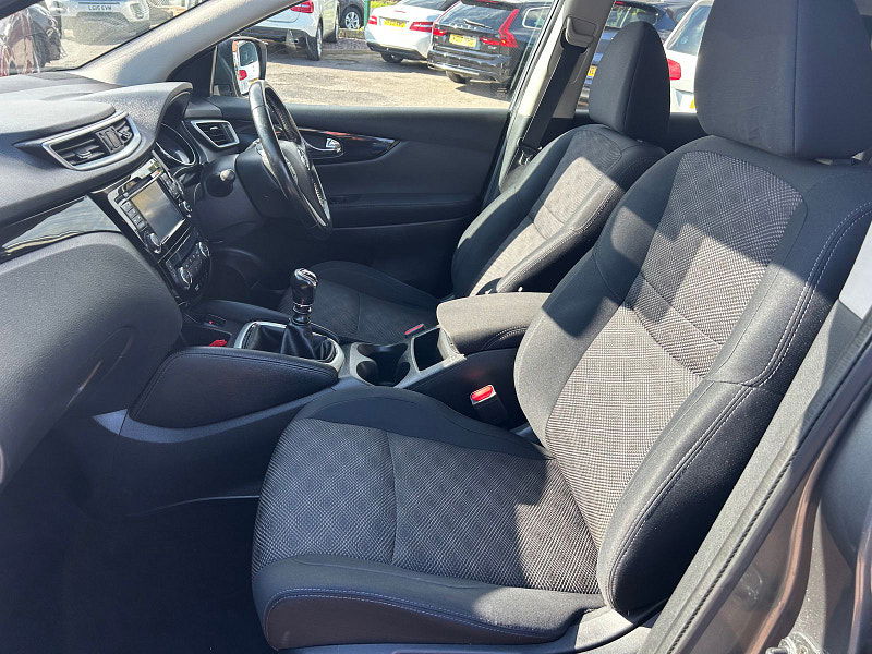 Nissan Qashqai 1.2 DIG-T n-tec SUV 5dr Petrol Manual 2WD Euro 5 (s/s) (115 ps) 5dr Manual 2025