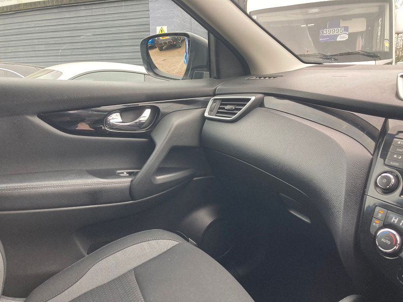 Nissan Qashqai 1.3 DIG-T Acenta Premium SUV 5dr Petrol Manual Euro 6 (s/s) (140 ps) 5dr Manual 2026