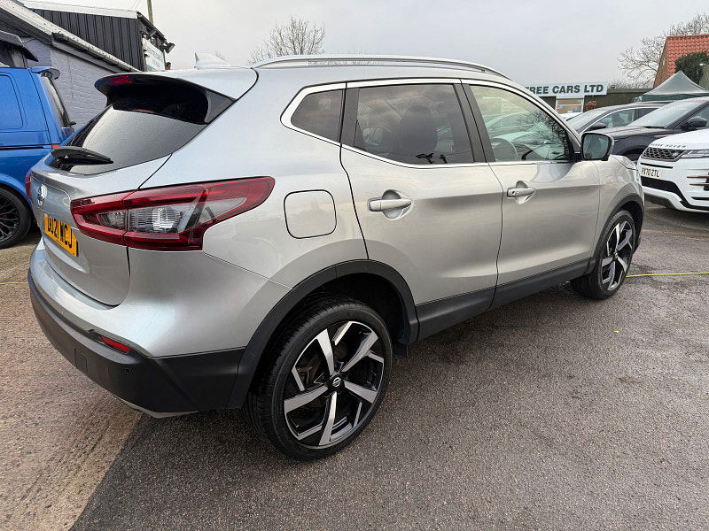 Nissan Qashqai 1.3 DIG-T N-Motion SUV 5dr Petrol DCT Auto Euro 6 (s/s) (160 ps) 5dr Automatic 2025