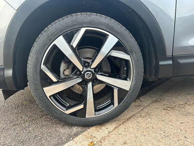 Nissan Qashqai 1.3 DIG-T Tekna SUV 5dr Petrol DCT Auto Euro 6 (s/s) (160 ps) 5dr Automatic 2025