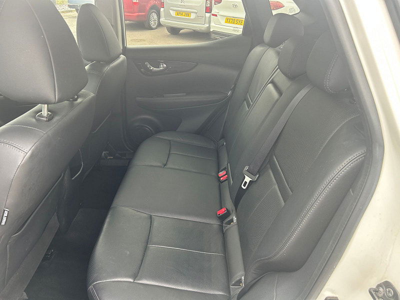 Nissan Qashqai 1.5 dCi Tekna SUV 5dr Diesel Manual 2WD Euro 6 (s/s) (110 ps) 5dr Manual 2025