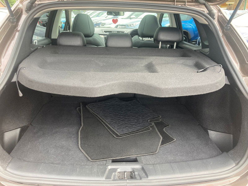 Nissan Qashqai 1.6 dCi Tekna SUV 5dr Diesel Manual Euro 6 (s/s) (130 ps) 5dr Manual 2025
