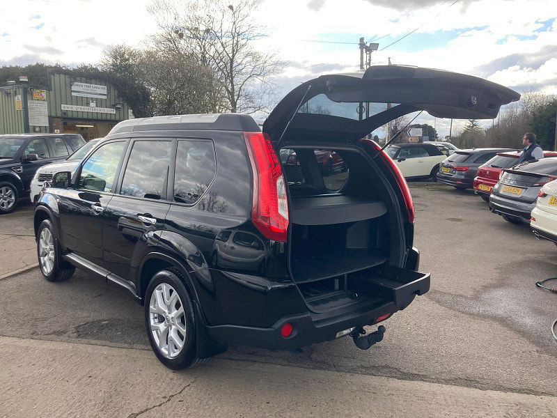Nissan X-Trail 2.0 dCi Tekna SUV 5dr Diesel Manual 4WD Euro 5 (AVM) (173 ps) 5dr Manual 2025
