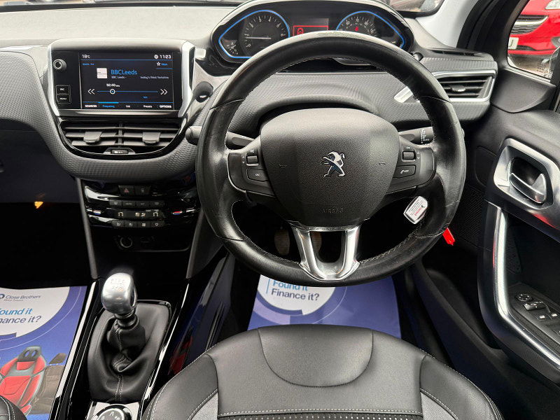 Peugeot 2008 1.2 PureTech Allure SUV 5dr Petrol Manual Euro 6 (s/s) (130 ps) 5dr Manual 2025