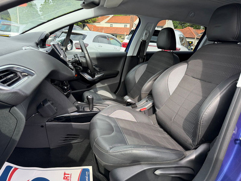 Peugeot 2008 1.6 e-HDi Allure SUV 5dr Diesel EGC Euro 5 (s/s) (92 ps) 5dr Automatic 2026