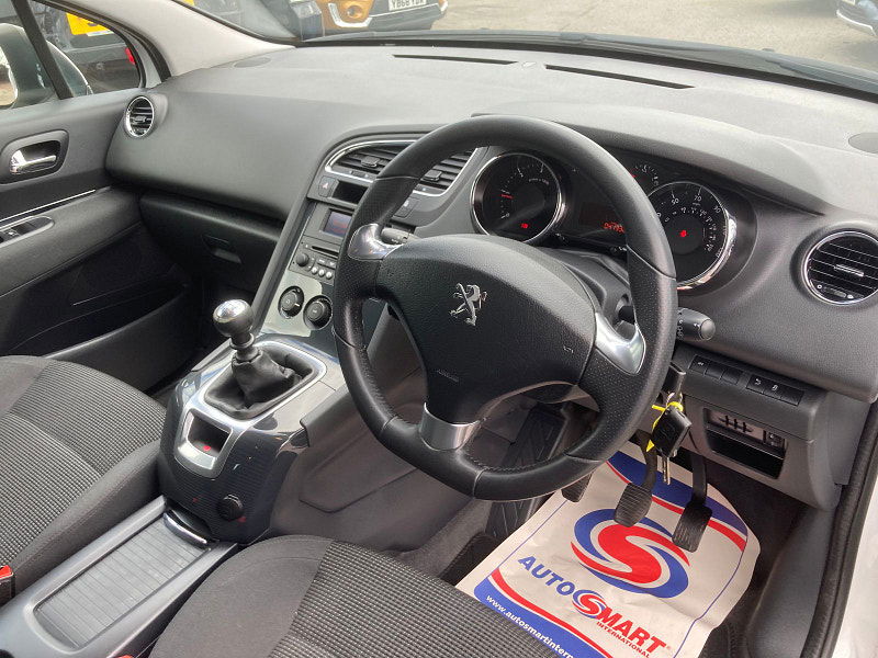 Peugeot 5008 1.6 HDi Active MPV 5dr Diesel Manual Euro 5 (115 ps) 5dr Manual 2025