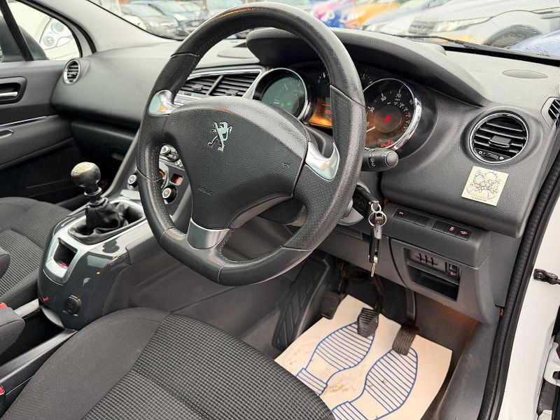 Peugeot 5008 1.6 HDi Allure MPV 5dr Diesel Manual Euro 5 (115 ps) 5dr Manual 2025