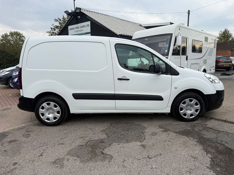 Peugeot Partner 1.6 HDi 625 Professional Panel Van 5dr Diesel Manual L1 (133 g/km, 75 bhp) 5dr Manual 2025