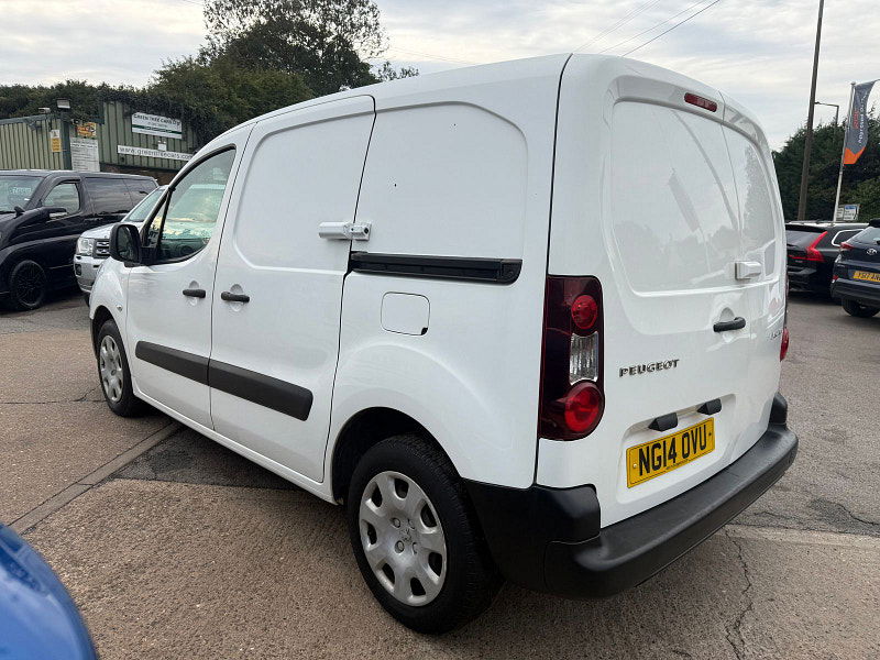 Peugeot Partner 1.6 HDi 625 Professional Panel Van 5dr Diesel Manual L1 (133 g/km, 75 bhp) 5dr Manual 2025