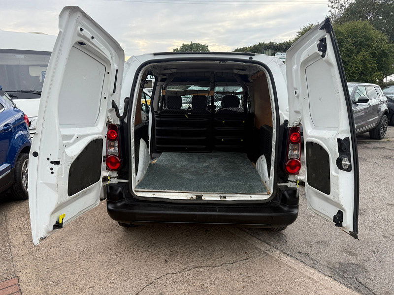 Peugeot Partner 1.6 HDi 625 Professional Panel Van 5dr Diesel Manual L1 (133 g/km, 75 bhp) 5dr Manual 2025