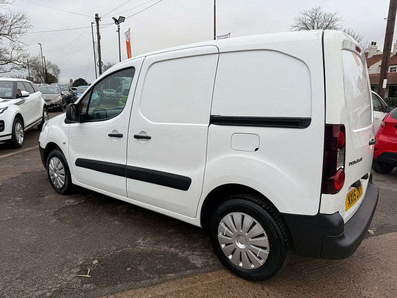 Peugeot Partner 1.6 HDi 850 S Panel Van 4dr Diesel Manual L1 (138 g/km, 90 bhp) 4dr Manual 2024