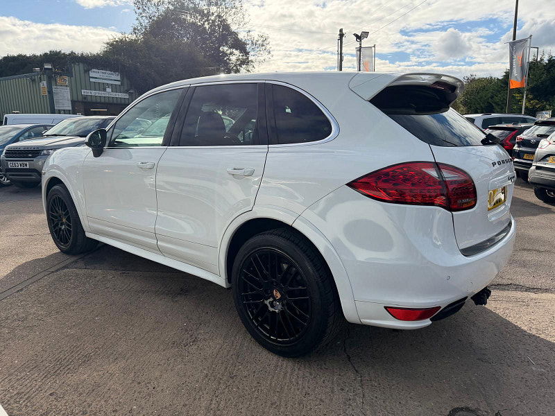 Porsche Cayenne 3.0 TD V6 SUV 5dr Diesel Tiptronic 4WD Euro 5 (s/s) (240 ps) 5dr Automatic 2025
