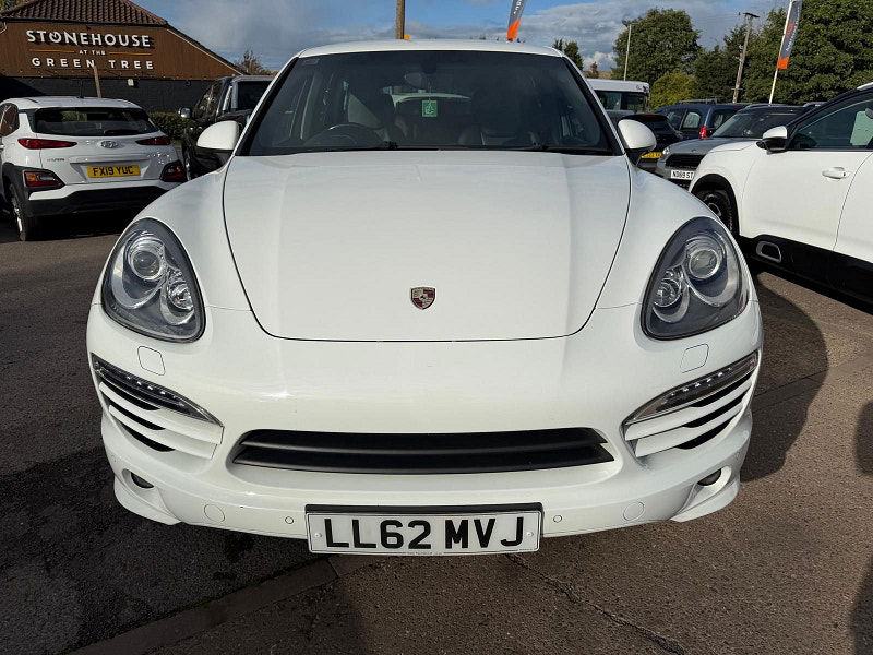 Porsche Cayenne 3.0 TD V6 SUV 5dr Diesel Tiptronic 4WD Euro 5 (s/s) (240 ps) 5dr Automatic 2025