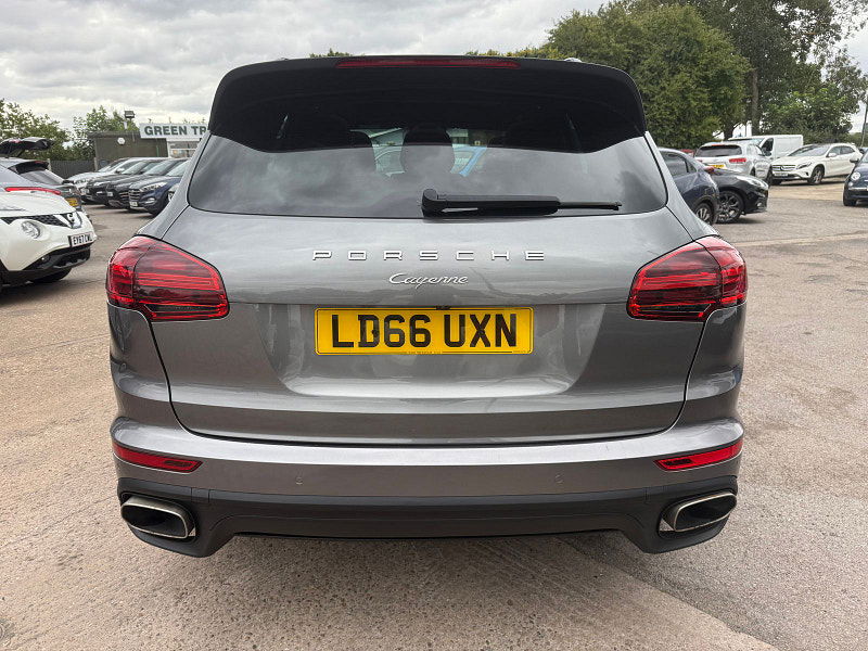 Porsche Cayenne 3.0 TD V6 SUV 5dr Diesel TiptronicS 4WD Euro 6 (s/s) (262 ps) 5dr Automatic 2025