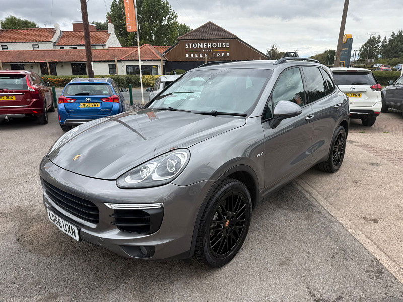 Porsche Cayenne 3.0 TD V6 SUV 5dr Diesel TiptronicS 4WD Euro 6 (s/s) (262 ps) 5dr Automatic 2025