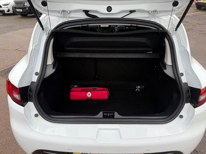 Renault Clio 0.9 TCe Iconic Hatchback 5dr Petrol Manual Euro 6 (s/s) (75 ps) 5dr Manual 2026