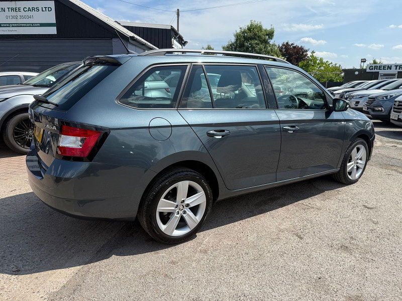 Skoda Fabia 1.2 TSI SE L Estate 5dr Petrol DSG Euro 6 (s/s) (110 ps) 5dr Automatic 2025