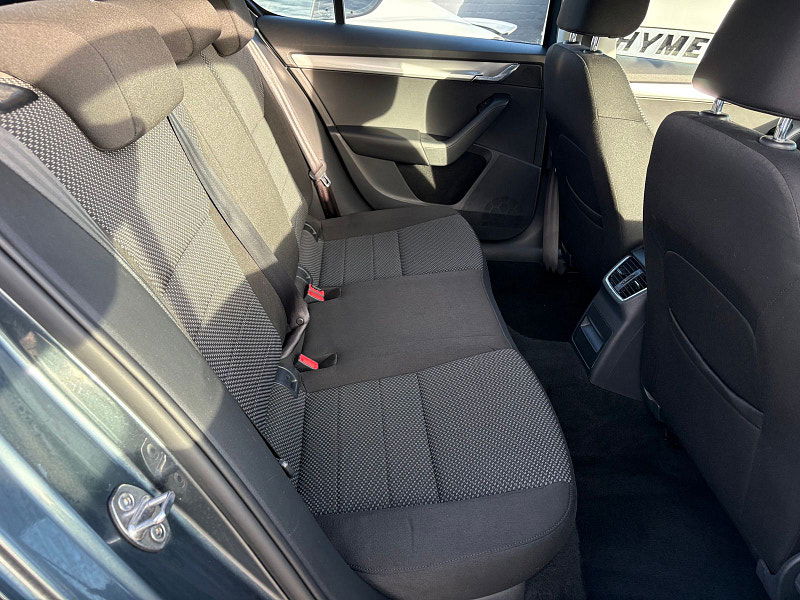 Skoda Octavia 1.6 TDI SE Hatchback 5dr Diesel DSG Euro 6 (s/s) (110 ps) 5dr Automatic 2026