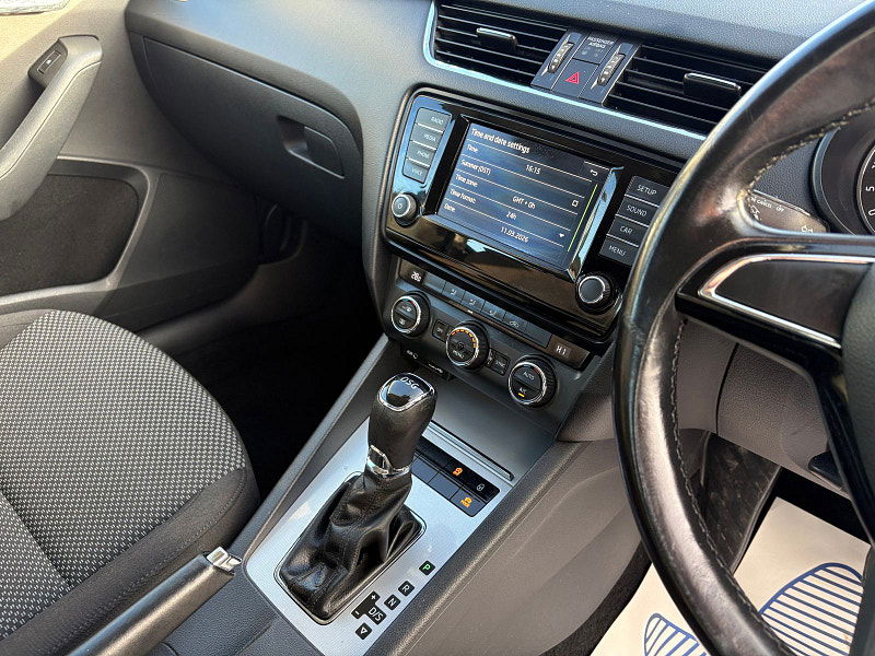 Skoda Octavia 1.6 TDI SE Hatchback 5dr Diesel DSG Euro 6 (s/s) (110 ps) 5dr Automatic 2026