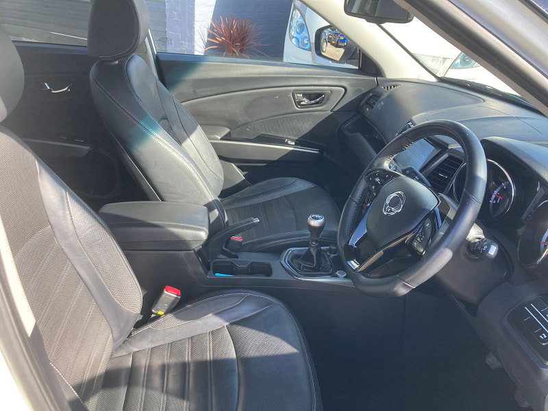 Ssangyong Tivoli XLV 1.6 e-XGi ELX SUV 5dr Petrol Manual Euro 6 (128 ps) 5dr Manual 2026