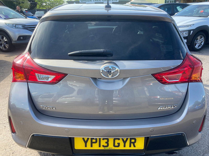 Toyota Auris 1.6 V-Matic Excel Hatchback 5dr Petrol Manual Euro 5 (132 ps) 5dr Manual 2025