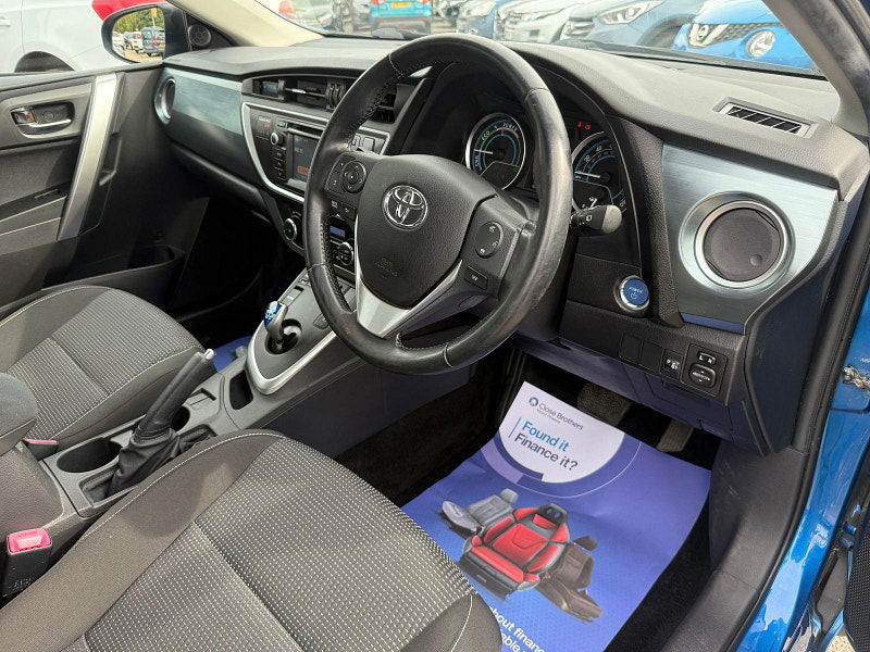 Toyota Auris 1.8 VVT-h Icon Touring Sports 5dr Petrol Hybrid CVT Euro 5 (s/s) (136 ps) 5dr Automatic 2025