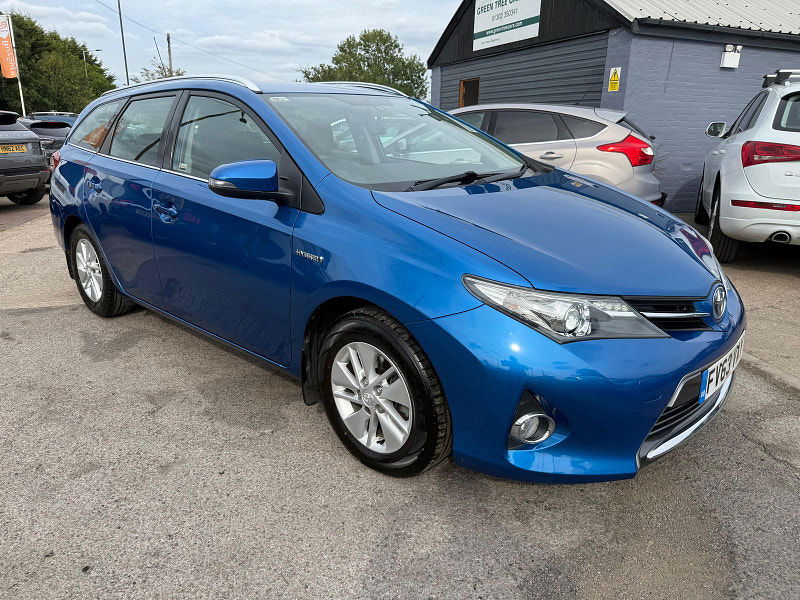 Toyota Auris 1.8 VVT-h Icon Touring Sports 5dr Petrol Hybrid CVT Euro 5 (s/s) (136 ps) 5dr Automatic 2025