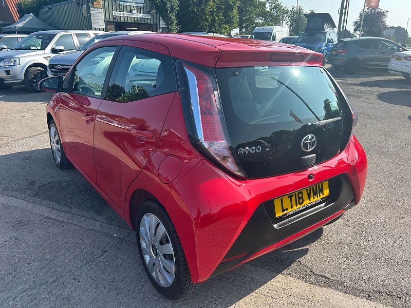Toyota Aygo 1.0 VVT-i x-play Hatchback 5dr Petrol Manual Euro 6 (68 ps) 5dr Manual 2025