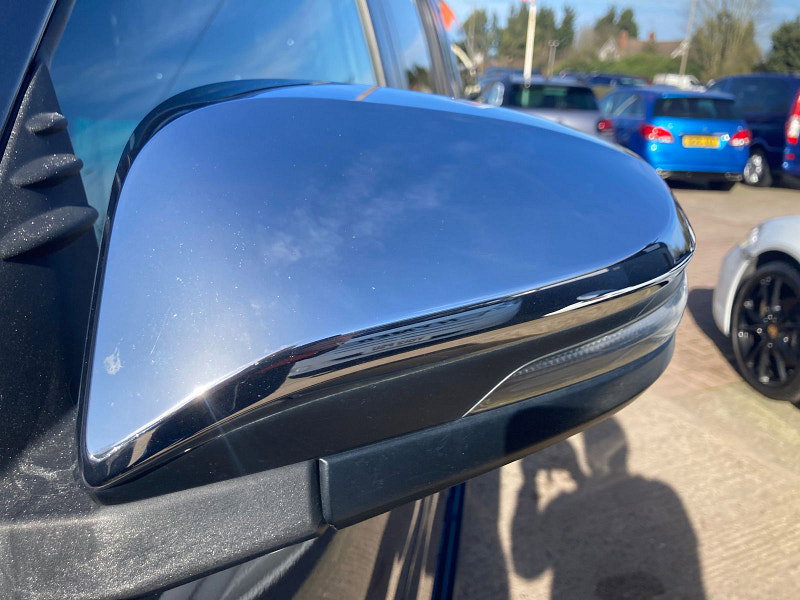 Toyota Hilux 2.4 D-4D Invincible Pickup Double Cab 4dr Diesel Auto 4WD Euro 6 (s/s) (TSS, 3.5t) (150 ps) 4dr Automatic 2026