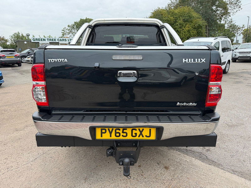 Toyota Hilux 3.0 D-4D Invincible X Pickup Double Cab 4dr Diesel Manual 4WD Euro 5 (Style) (171 ps) 4dr Manual 2025