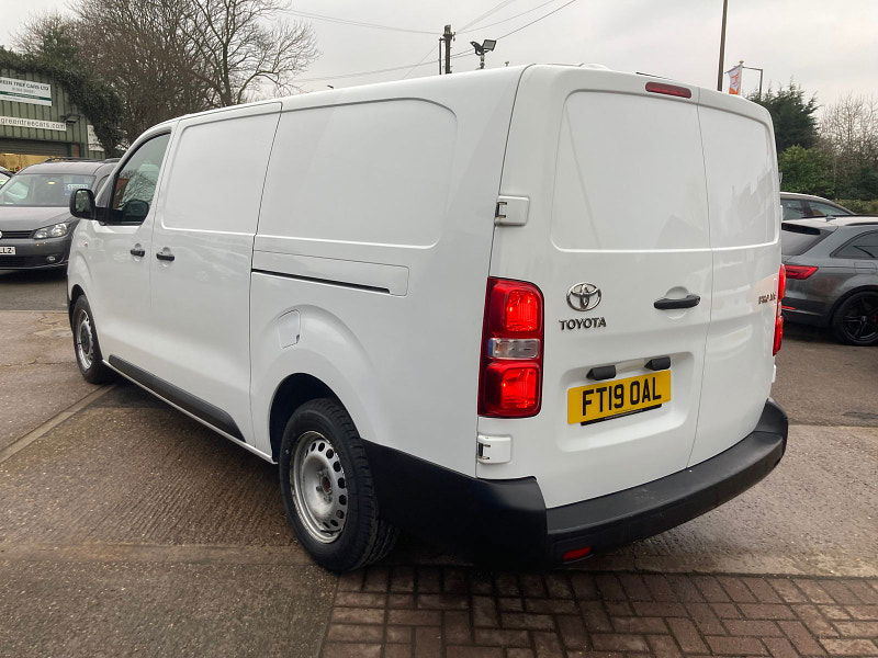 Toyota PROACE 2.0D Active Long Panel Van 6dr Diesel Manual LWB Euro 6 (s/s) (120 ps) 6dr Manual 2025