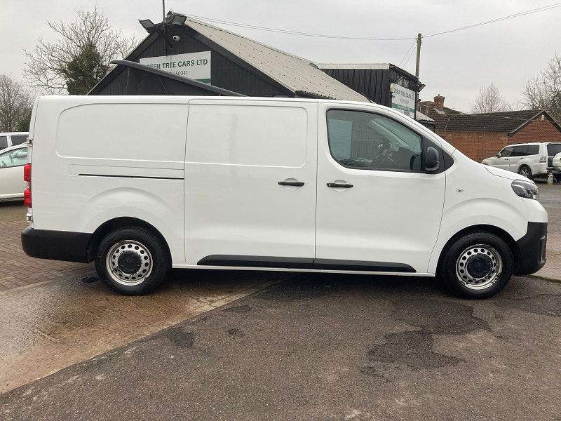 Toyota PROACE 2.0D Active Long Panel Van 6dr Diesel Manual LWB Euro 6 (s/s) (120 ps) 6dr Manual 2025