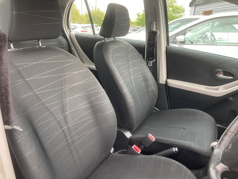Toyota Yaris 1.3 VVT-i T Spirit Hatchback 5dr Petrol Manual (141 g/km, 85 bhp) 5dr Manual 2026