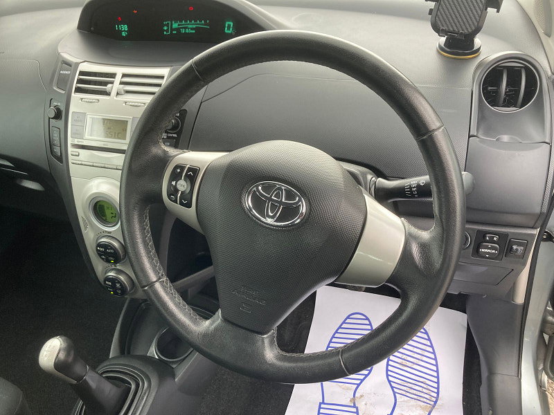 Toyota Yaris 1.3 VVT-i T Spirit Hatchback 5dr Petrol Manual (141 g/km, 85 bhp) 5dr Manual 2026