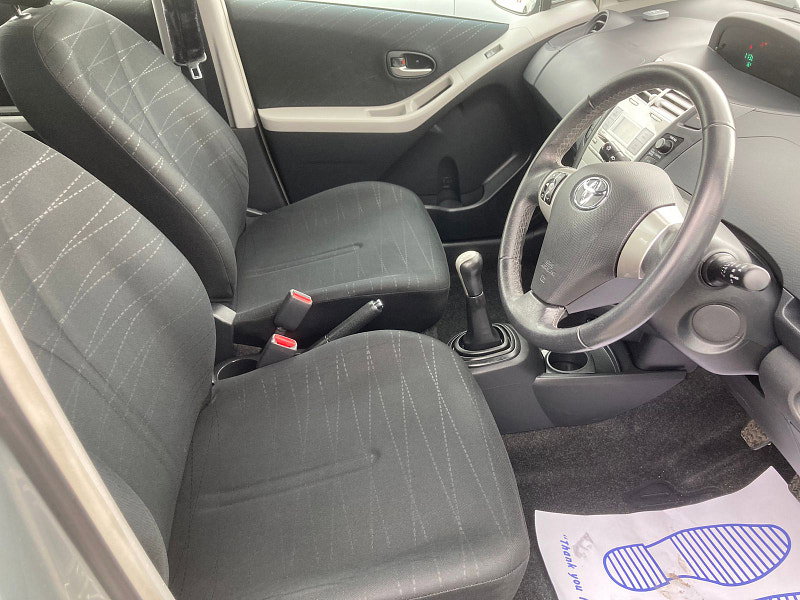 Toyota Yaris 1.3 VVT-i T Spirit Hatchback 5dr Petrol Manual (141 g/km, 85 bhp) 5dr Manual 2026