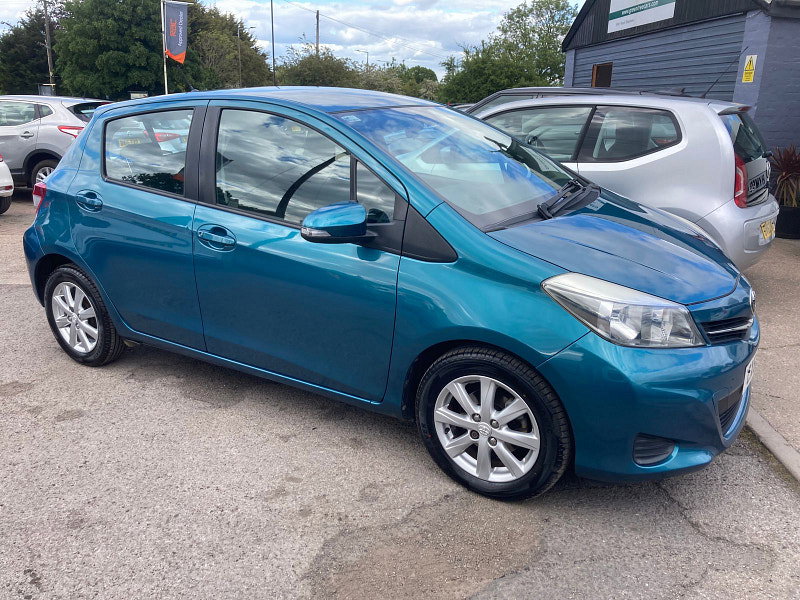 Toyota Yaris 1.33 Dual VVT-i TR Hatchback 5dr Petrol Manual Euro 5 (101 ps) 5dr Manual 2026