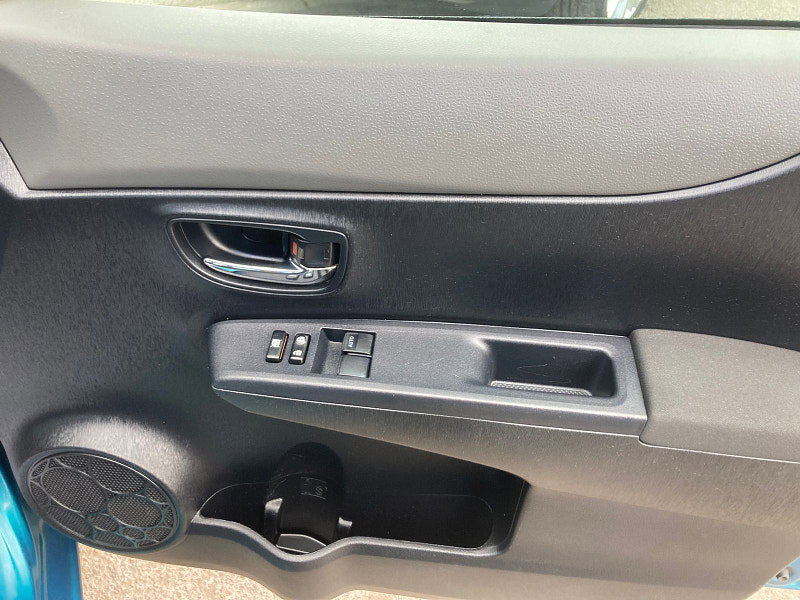 Toyota Yaris 1.33 Dual VVT-i TR Hatchback 5dr Petrol Manual Euro 5 (101 ps) 5dr Manual 2026