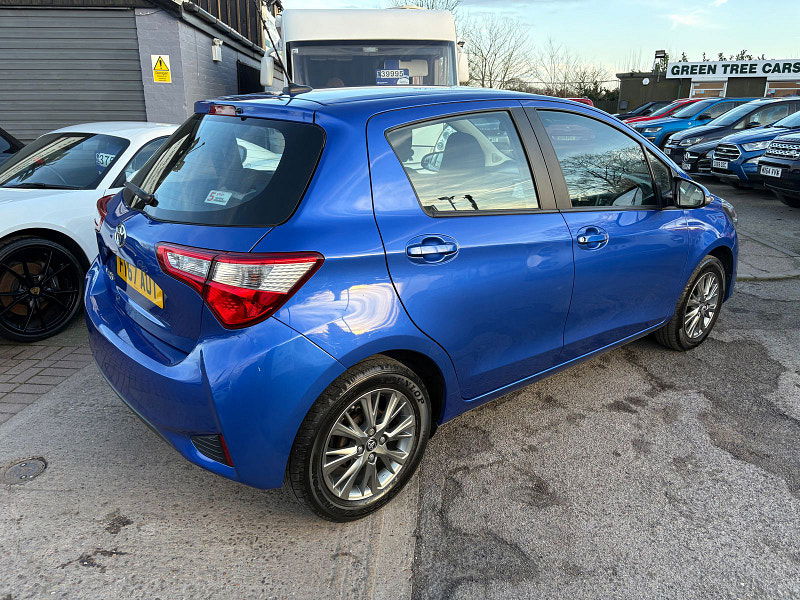 Toyota Yaris 1.5 VVT-i Icon Tech Hatchback 5dr Petrol Manual Euro 6 (111 ps) 5dr Manual 2026