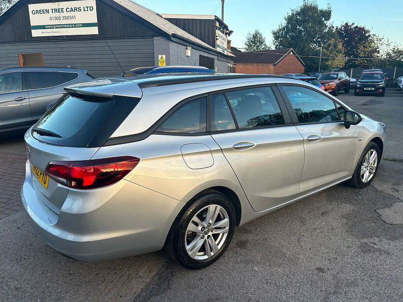 Vauxhall Astra 1.2 Turbo Business Edition Nav Sports Tourer 5dr Petrol Manual Euro 6 (s/s) (130 ps) 5dr Manual 2025