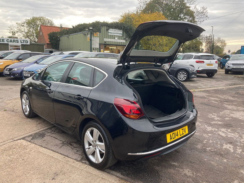 Vauxhall Astra 1.6 16v SRi Hatchback 5dr Petrol Auto Euro 5 (115 ps) 5dr Automatic 2025