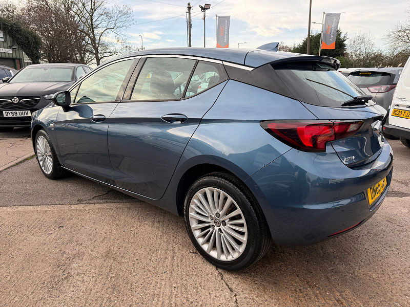 Vauxhall Astra 1.6 CDTi BlueInjection Elite Nav Hatchback 5dr Diesel Manual Euro 6 (s/s) (136 ps) 5dr Manual 2026