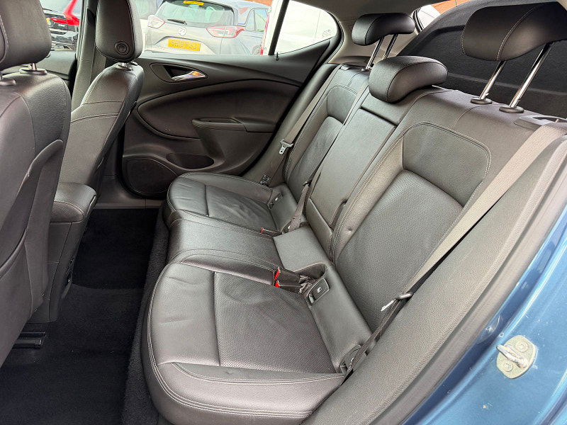Vauxhall Astra 1.6 CDTi BlueInjection Elite Nav Hatchback 5dr Diesel Manual Euro 6 (s/s) (136 ps) 5dr Manual 2026