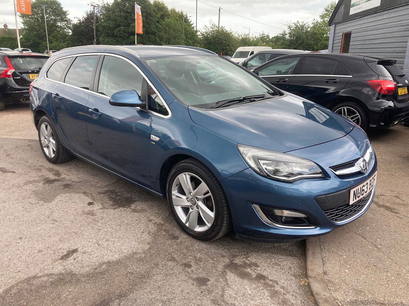 Vauxhall Astra 2.0 CDTi SRi Sports Tourer 5dr Diesel Manual Euro 5 (s/s) (165 ps) 5dr Manual 2025