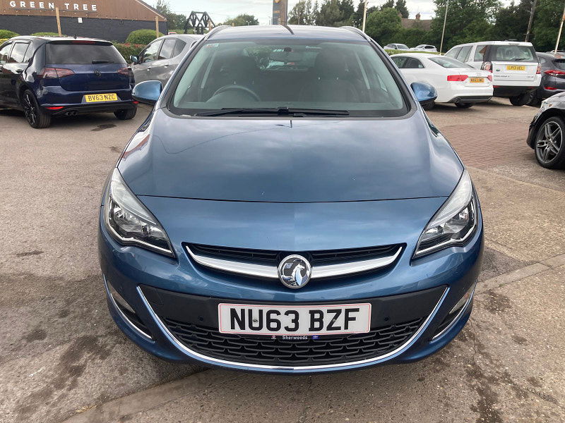 Vauxhall Astra 2.0 CDTi SRi Sports Tourer 5dr Diesel Manual Euro 5 (s/s) (165 ps) 5dr Manual 2025